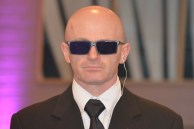 bodyguard-247682_960_720